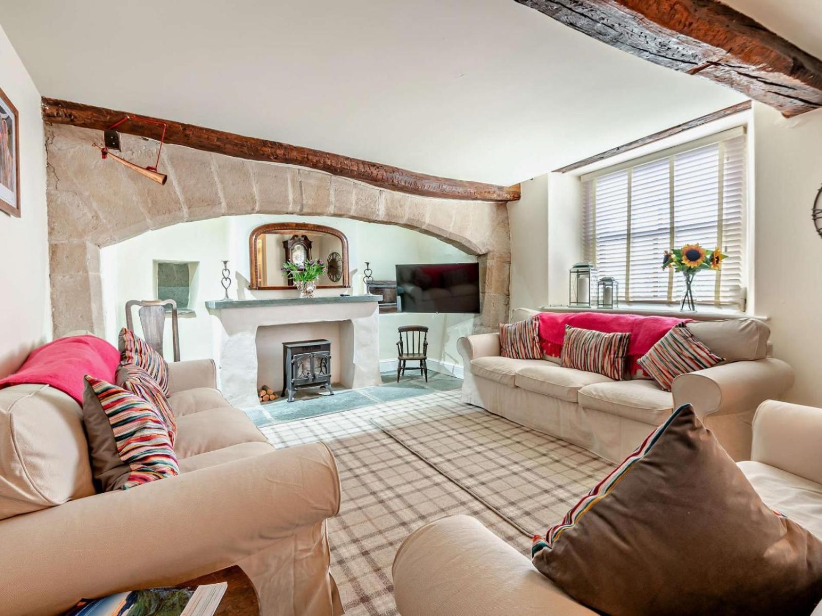 Highside Farm Bed & Breakfast บาสเซนธ์เวท ภายนอก รูปภาพ